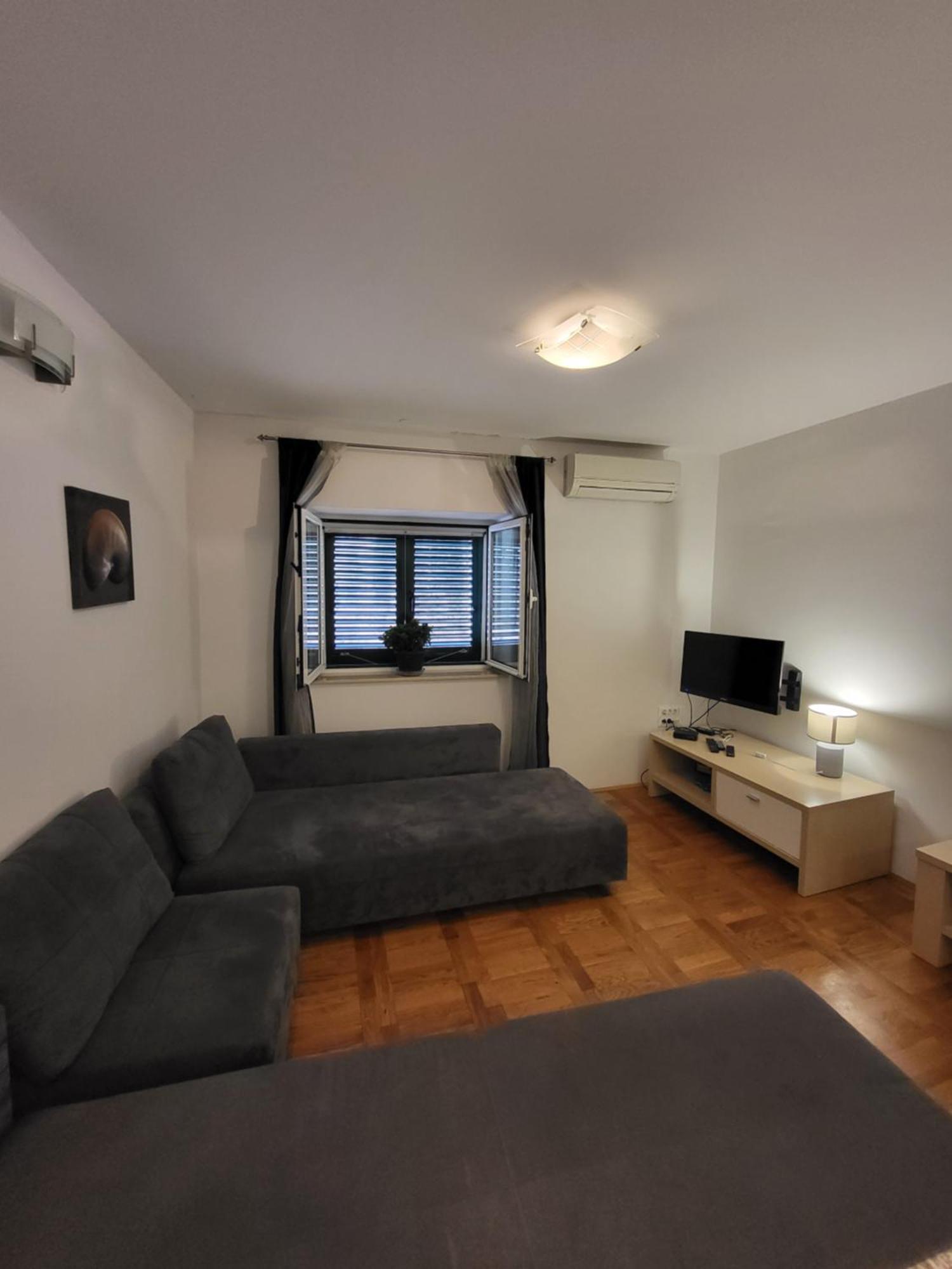 Guest Accomodation Zura Skradin Exterior foto