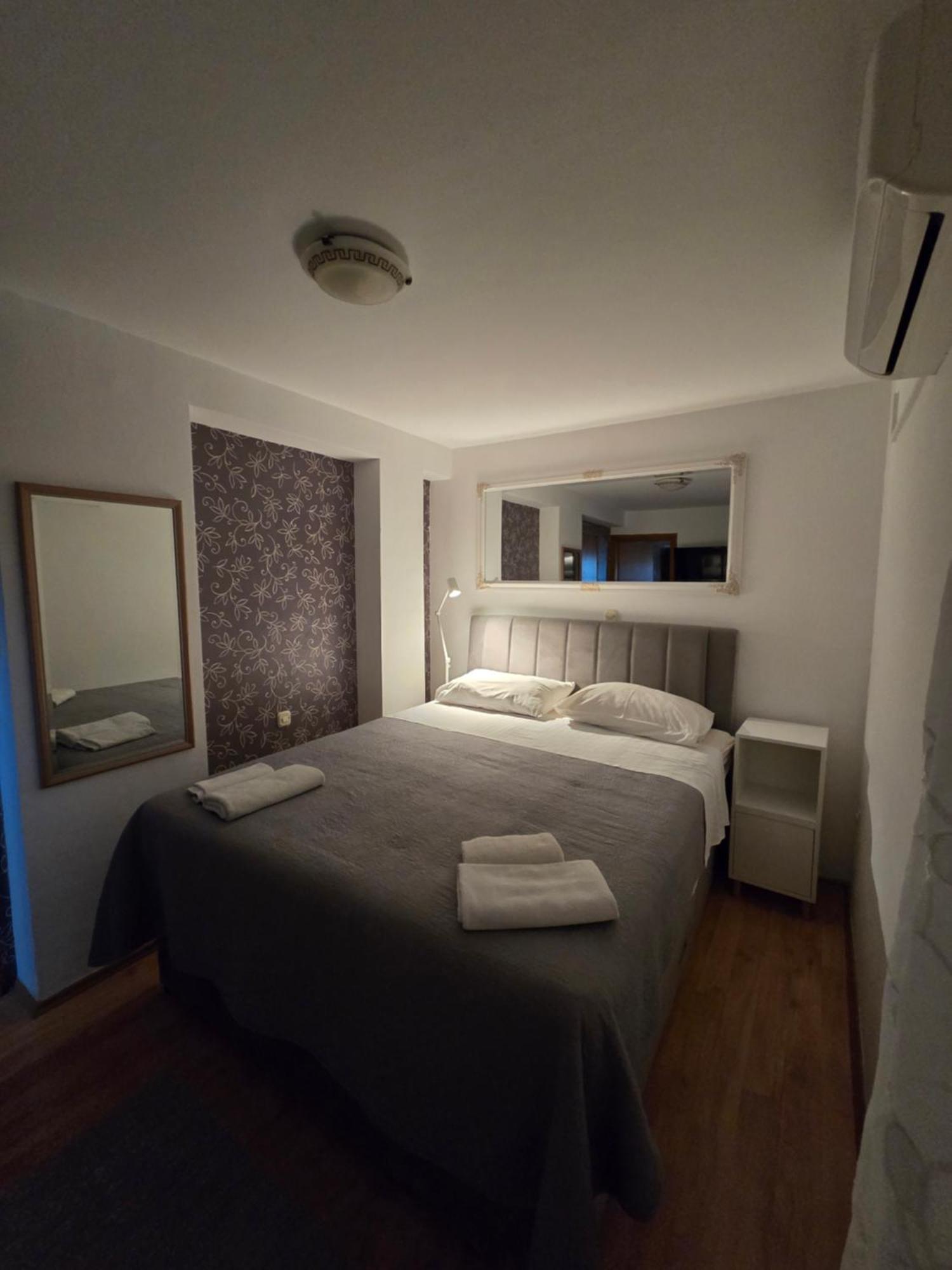 Guest Accomodation Zura Skradin Exterior foto